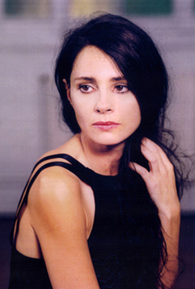 Anouk Grinberg