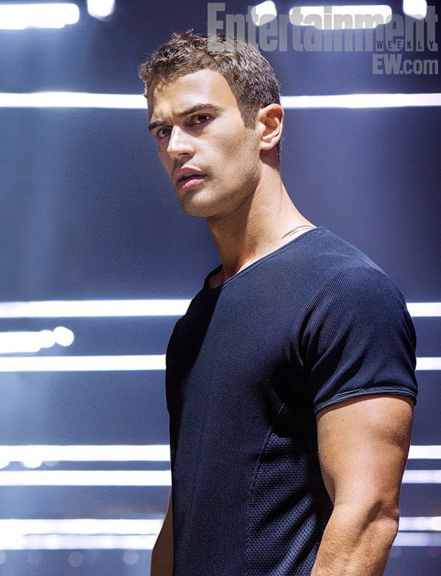 Theo James aparece em imagem de “Divergent”