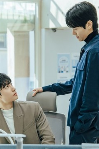 Poster de Episódio 민준의 물의 연애 (2025)