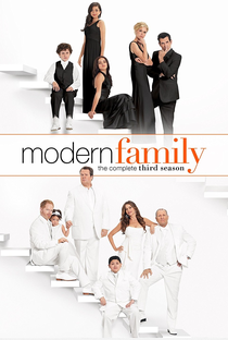 Família Moderna (3ª Temporada) - Poster / Capa / Cartaz - Oficial 2