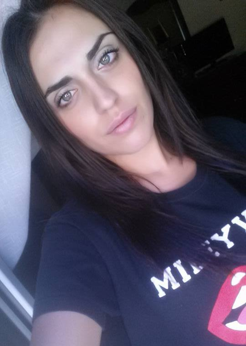 Letícia - Foto 1