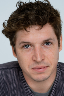 Alex Vaughan (I) - Poster 1