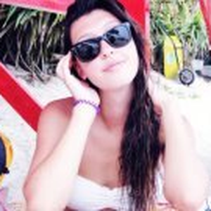Foto de perfil de Melina Bueno