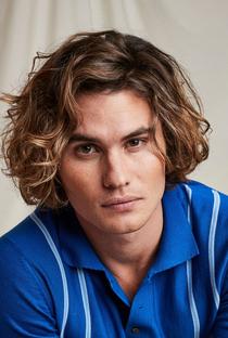 Chase Stokes - Poster 1