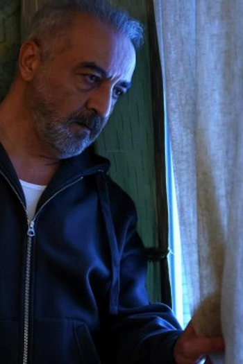 Poster de Episódio 12. Bölüm (2024)