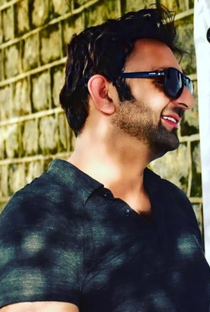 Asad Khan (XII) - Poster 1