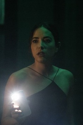Poster de Episódio Out Like a Light (2023)