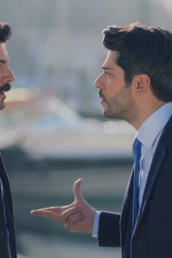 Poster de Episódio 12. Bölüm (2015)