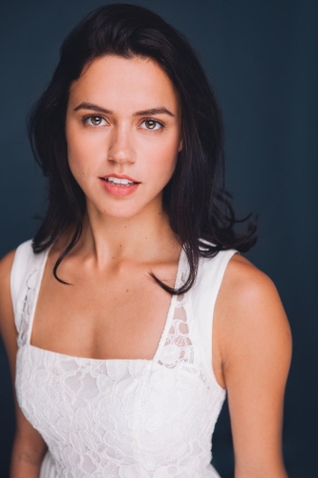 Nina Kiri | Artista | Filmow