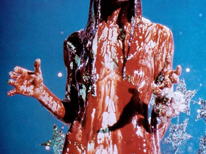 Foto 13 de Carrie, a Estranha