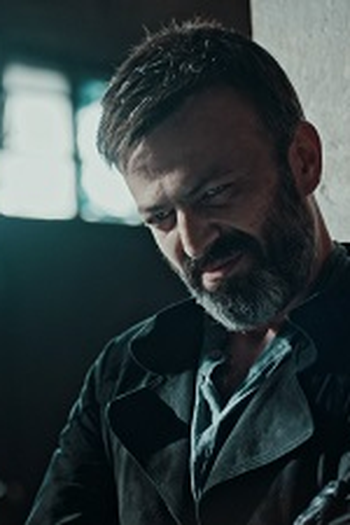 Poster de Episódio 9. Bölüm (2017)