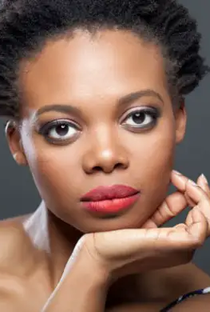 Susan Heyward - Poster 1