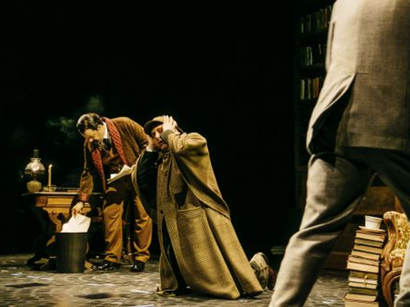 Foto 11 de Mysterious Circumstances (Play)