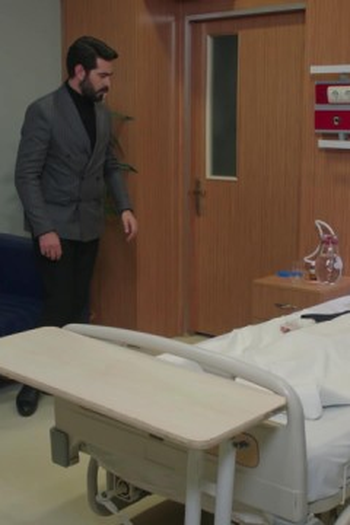 Poster de Episódio 9. Bölüm (2022)