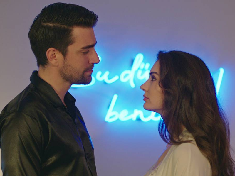 Foto 1 de Afili Aşk