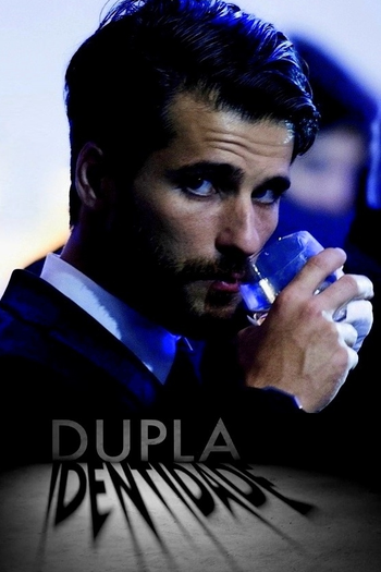  de Série Dupla Identidade (2014)
