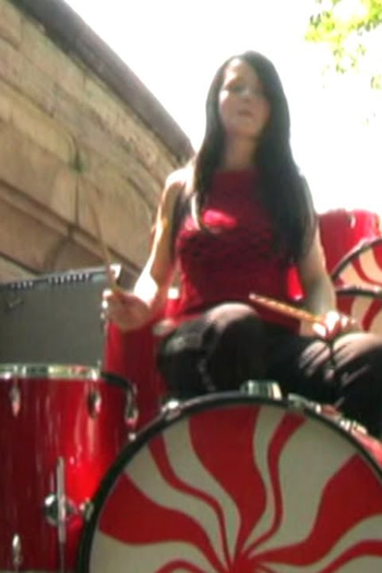 Poster de Curta The White Stripes: The Hardest Button to Button (2003)