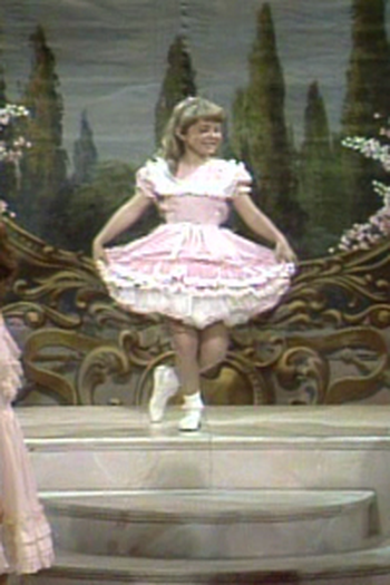 Poster de Episódio Miss Adorable (1984)