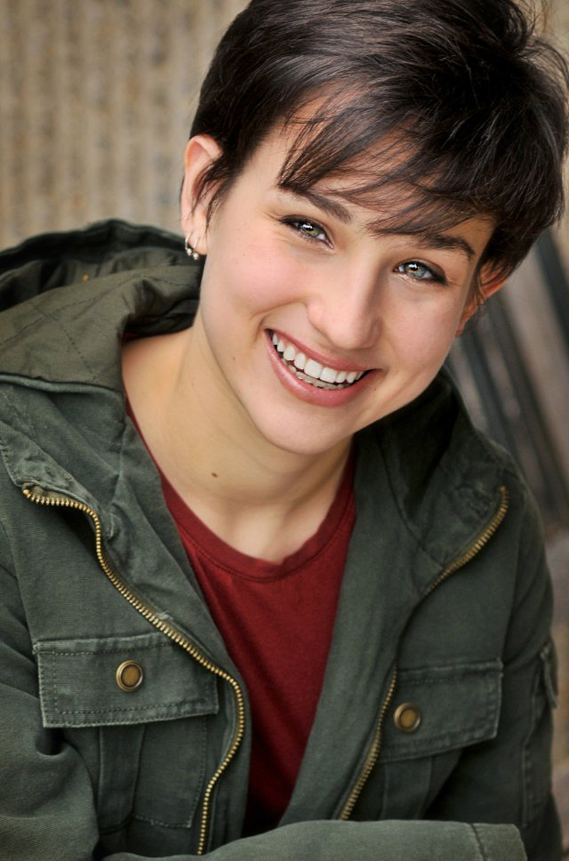 Bex Taylor-Klaus - Foto 3