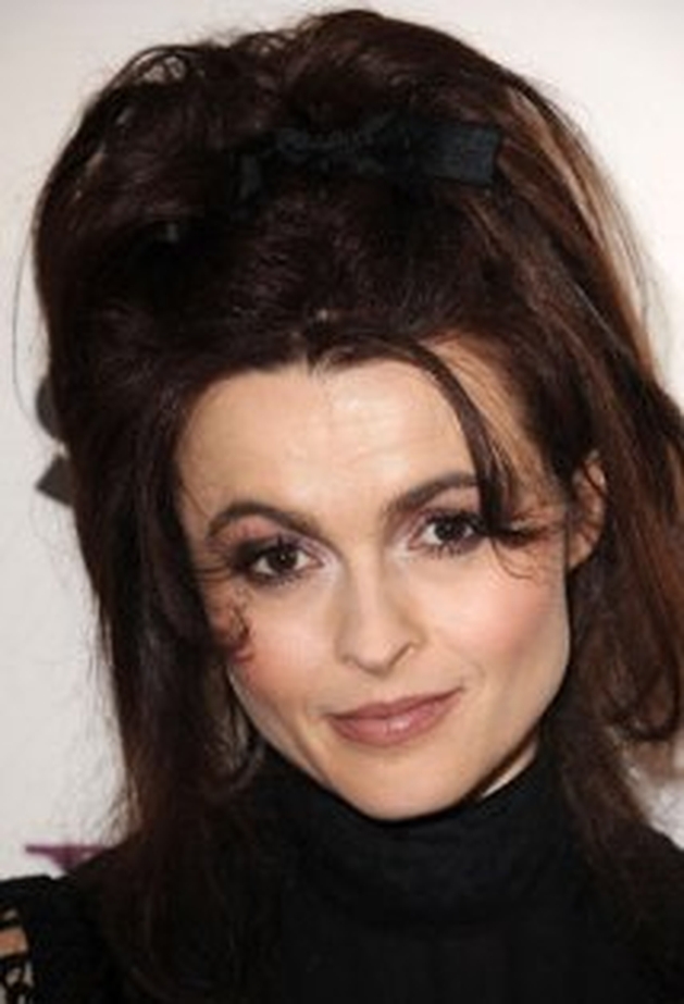Helena Bonham Carter será fada madrinha no novo filme da “Cinderela”
