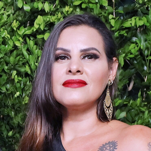 Foto de perfil de FABIOLA YONE LIRA DE OLIVEIRA
