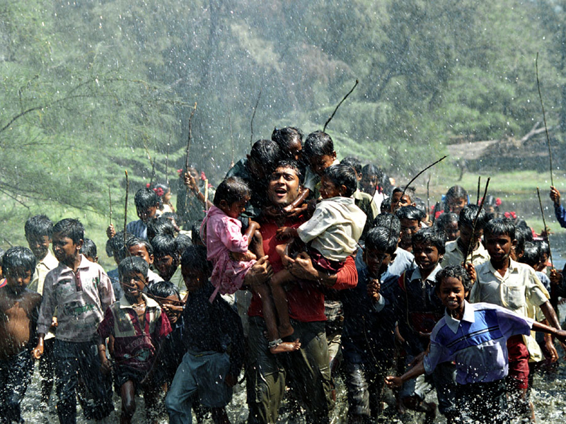 Foto 12 de Ayitha Ezhuthu