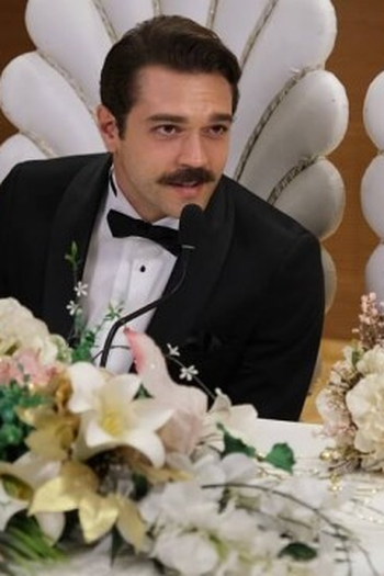 Poster de Episódio 17. Bölüm (2022)