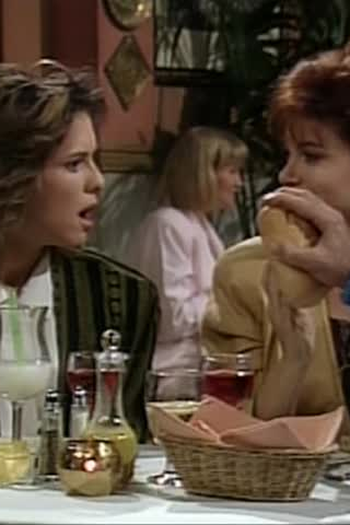 Poster de Episódio Love is Blind (1990)