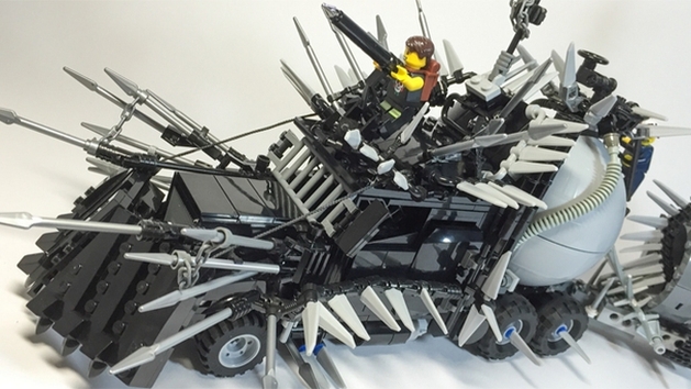 Veículos de “Mad Max: Estrada da Fúria” são replicados em LEGO