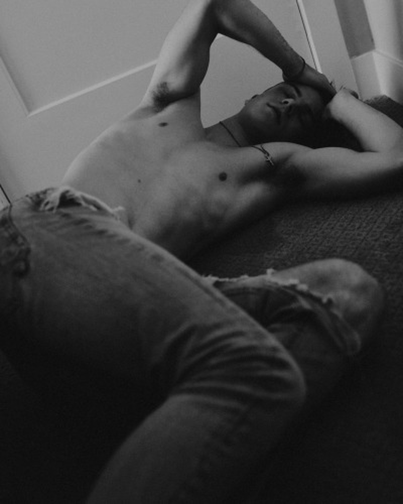 Nicholas Hamilton - Foto 5