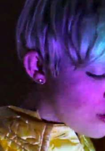 Blonde SuperFreak Steals The Magic Brain (Blonde SuperFreak Steals The Magic Brain)