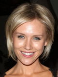 Nicky Whelan (I)