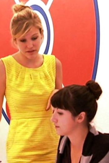 Poster de Episódio Off to London (2010)