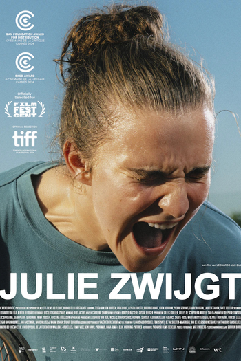  de Filme Julie Permanece em Silêncio (2024)