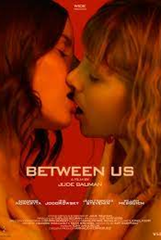 Poster 1 de Filme Um Estranho Entre Nós (2023)