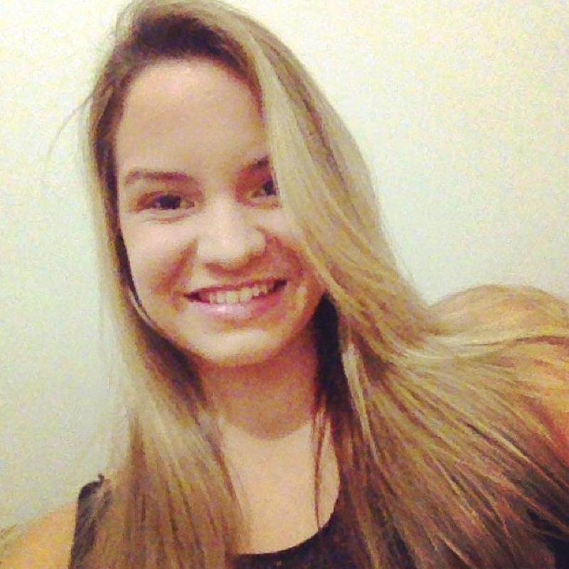 Débora Moraes - Foto 1