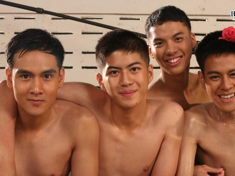 Foto 1 de Keep running sir! Yes, sir!