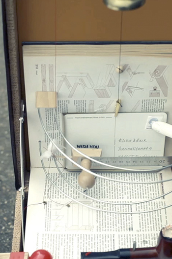  de Curta Melvin, the Mini Machine (2012)