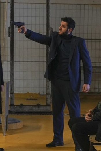 Poster de Episódio 13. Bölüm (2023)