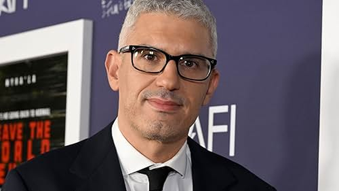 Sam Esmail - Foto 1