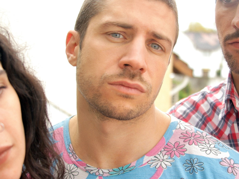 Foto 2 de Somos tr3s