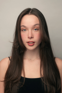 Ella Beatty - Poster 1