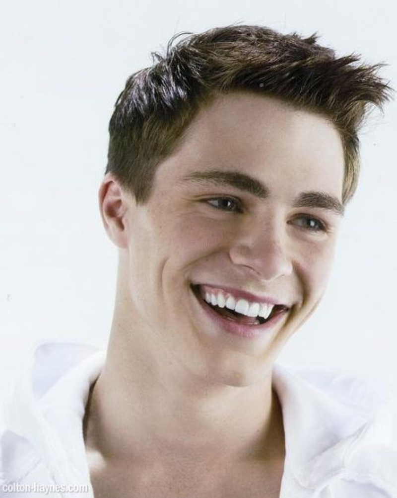 Colton Haynes - Foto 8