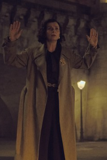 Poster de Episódio Nothing But Blue Skies (2024)