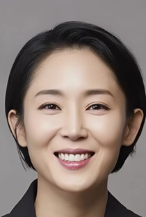 Son Ji Yoon - Poster 1