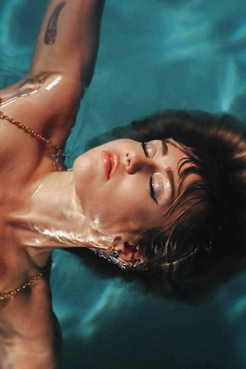  de Curta Miley Cyrus: Slide Away (2019)