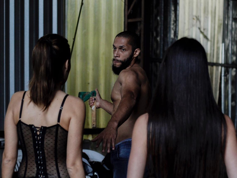 Foto 5 de Vermelho Profundo