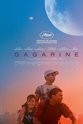 de Filme Edifício Gagarine (2020)