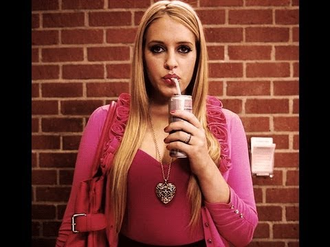 Carly Chaikin - Foto 14