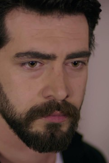 Poster de Episódio 105. Bölüm (2023)